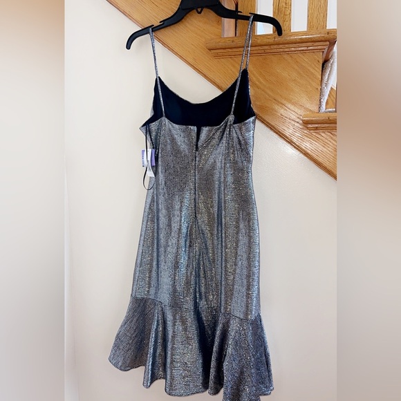 Women’s Formal Dress Size 8 Nightway Silver Drapey Party Flounce Flutter Sparkle - Picture 8 of 12